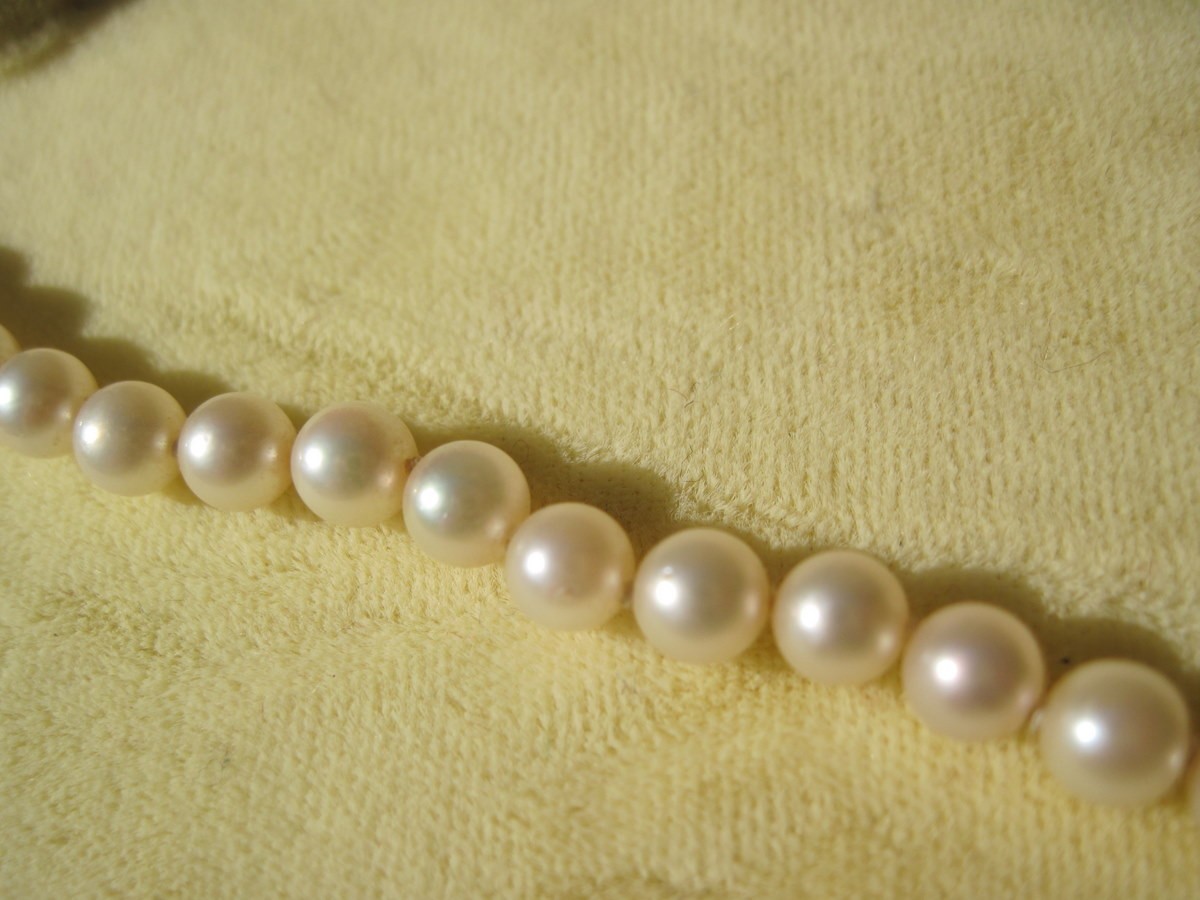 Pearls Vintage 40